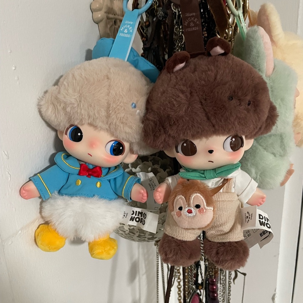 Pop Mart Dimoo World x Disney Plushie Pendant